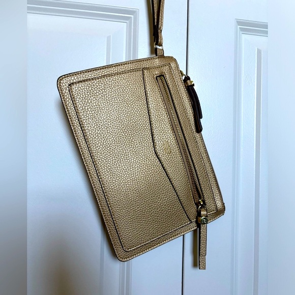 Handbags - Tutilo New York Gold Wristlet - faux leather